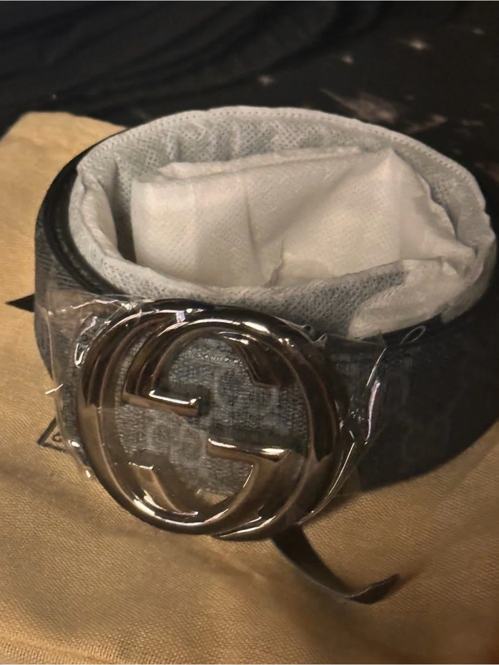 Gucci Men “GG” belt w/ hole puncher